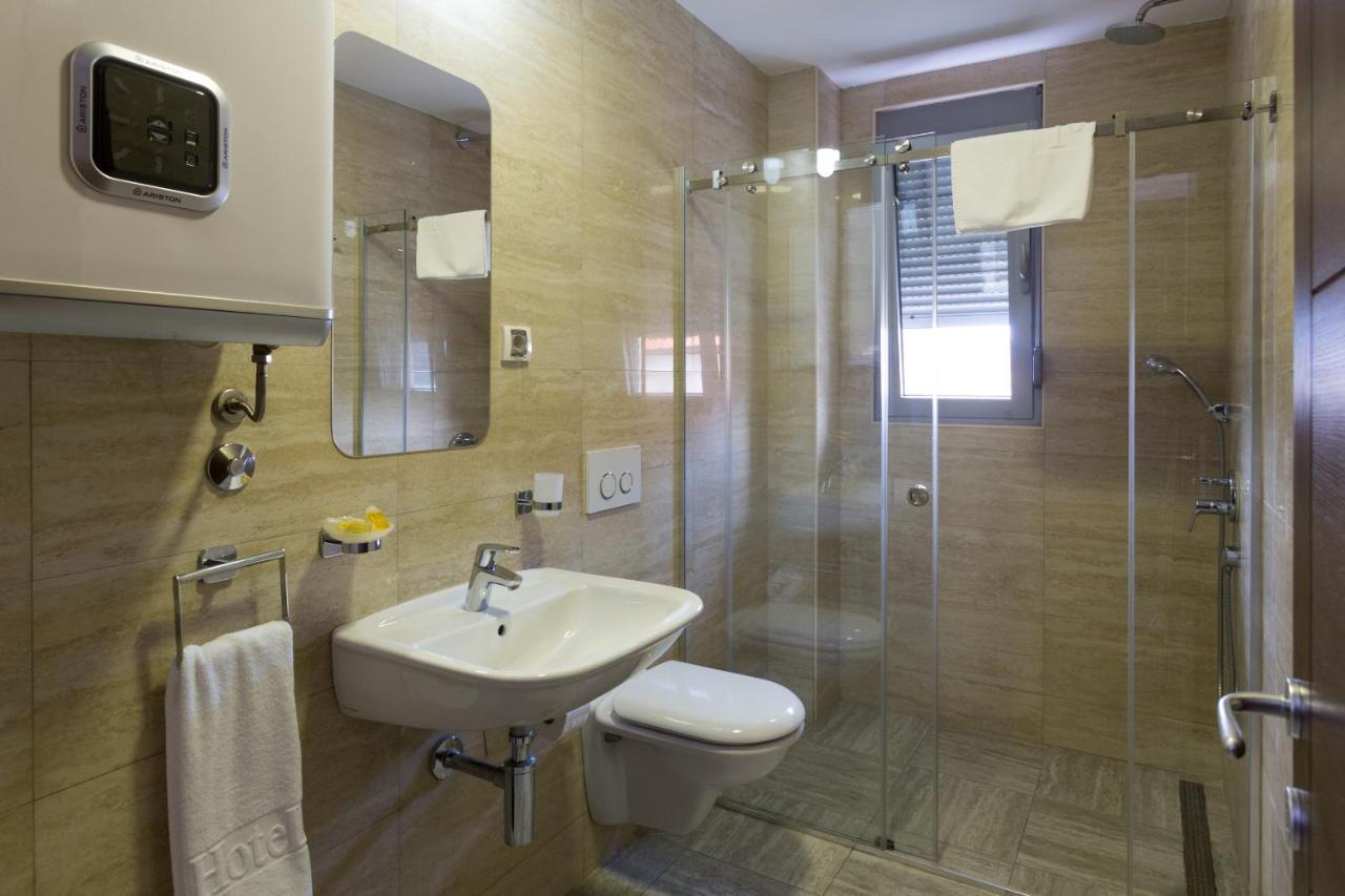 Riva Residence Ðenovići Kültér fotó